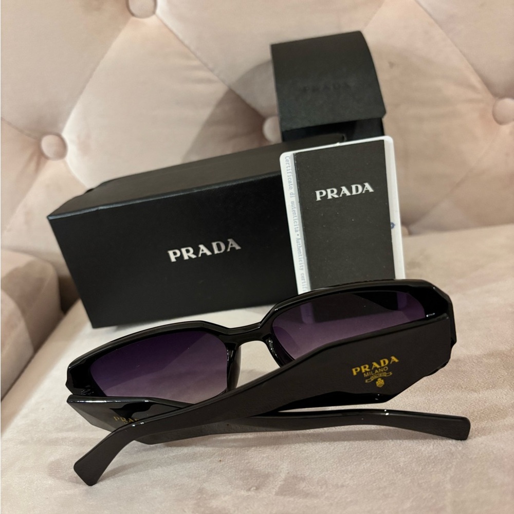Black Sunglasses with Gradient Purple Lenses